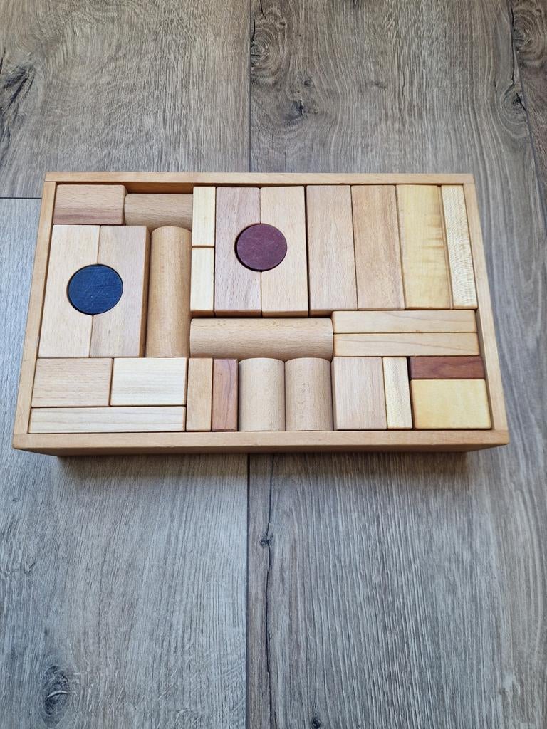 Mooie stevige houten blokkendoos, Ophalen, Zo goed als nieuw