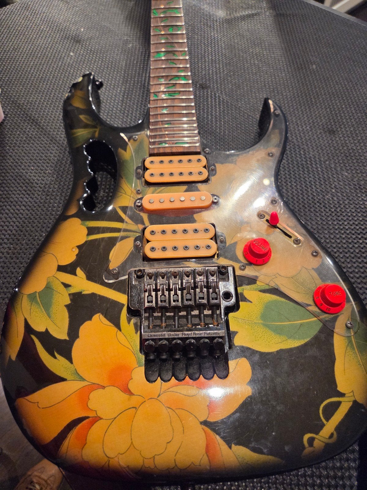 Unieke Custom Gitaar met Bloemenprint en Floyd Rose, Ophalen, Gebruikt, Solid body, Ibanez