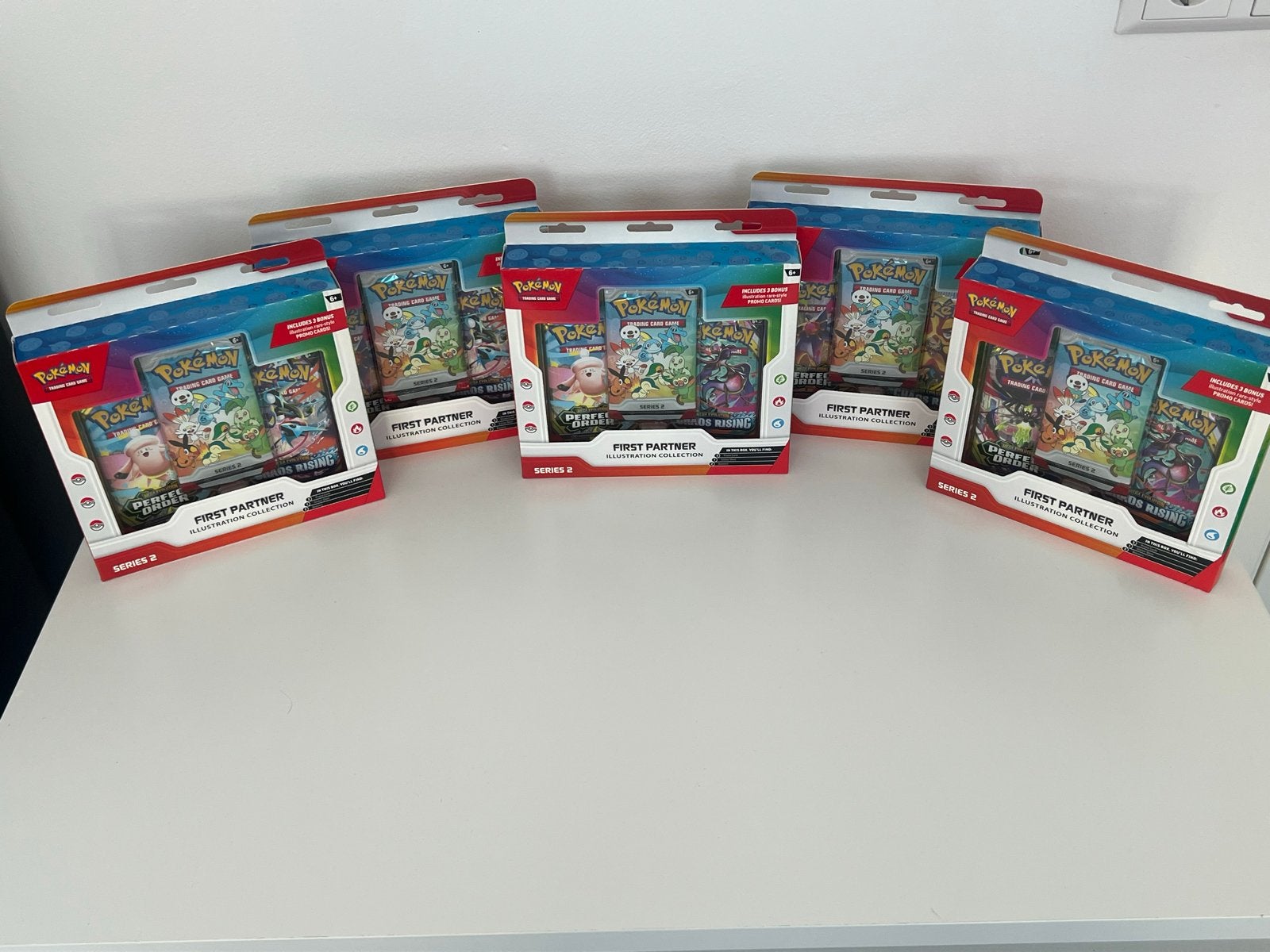 Pokémon First Partner Collection Series 2 Box (5 stuks), Ophalen, Nieuw, Boosterbox