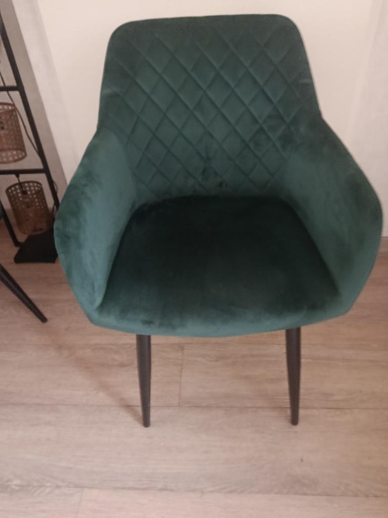 4 groene stoffen eetstoelen, Ophalen