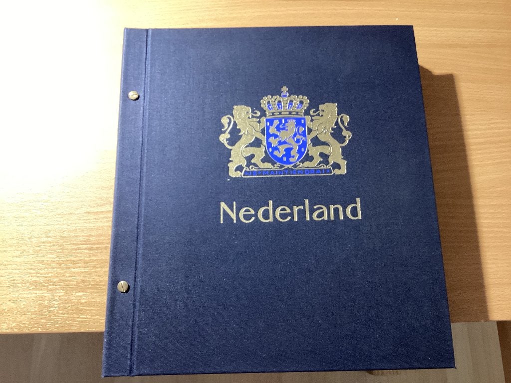Davo album Nederland met wat zegels, Ophalen of Verzenden, Gestempeld
