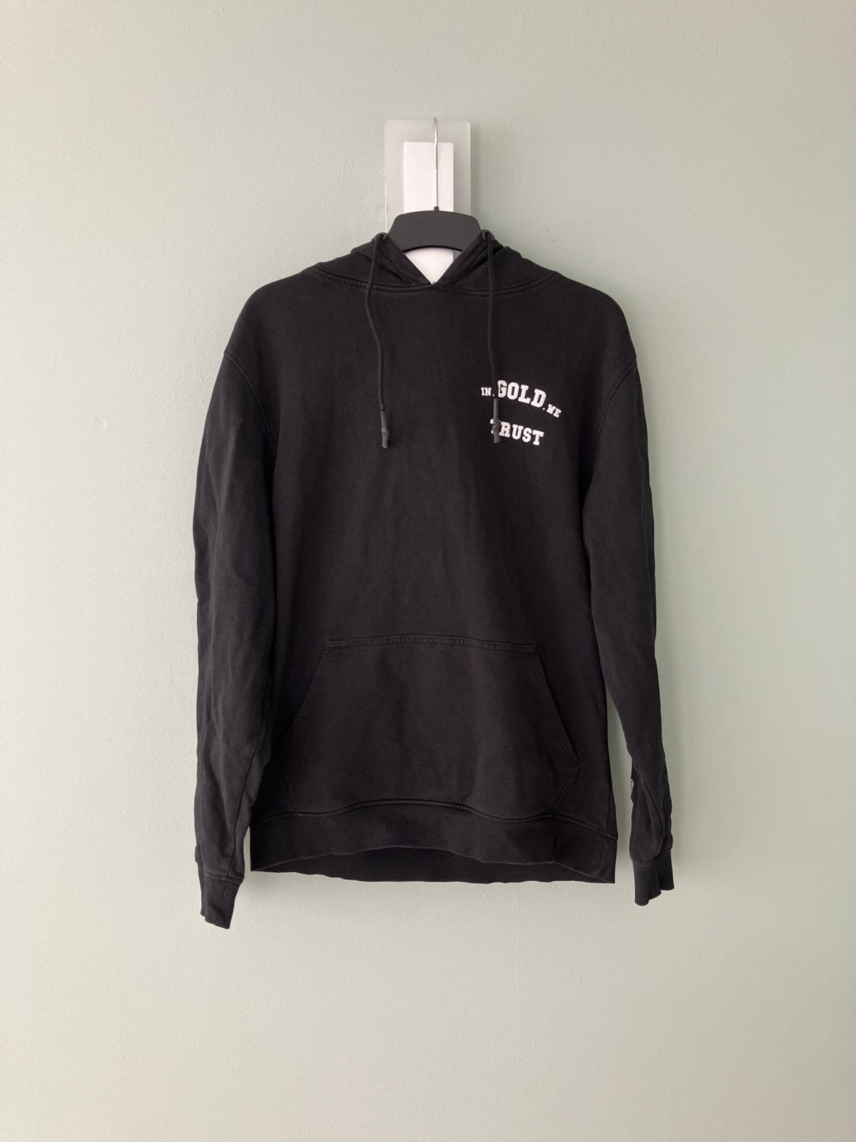 In gold we trust trui, Kleding | Heren, Ophalen of Verzenden, Gedragen, Zwart