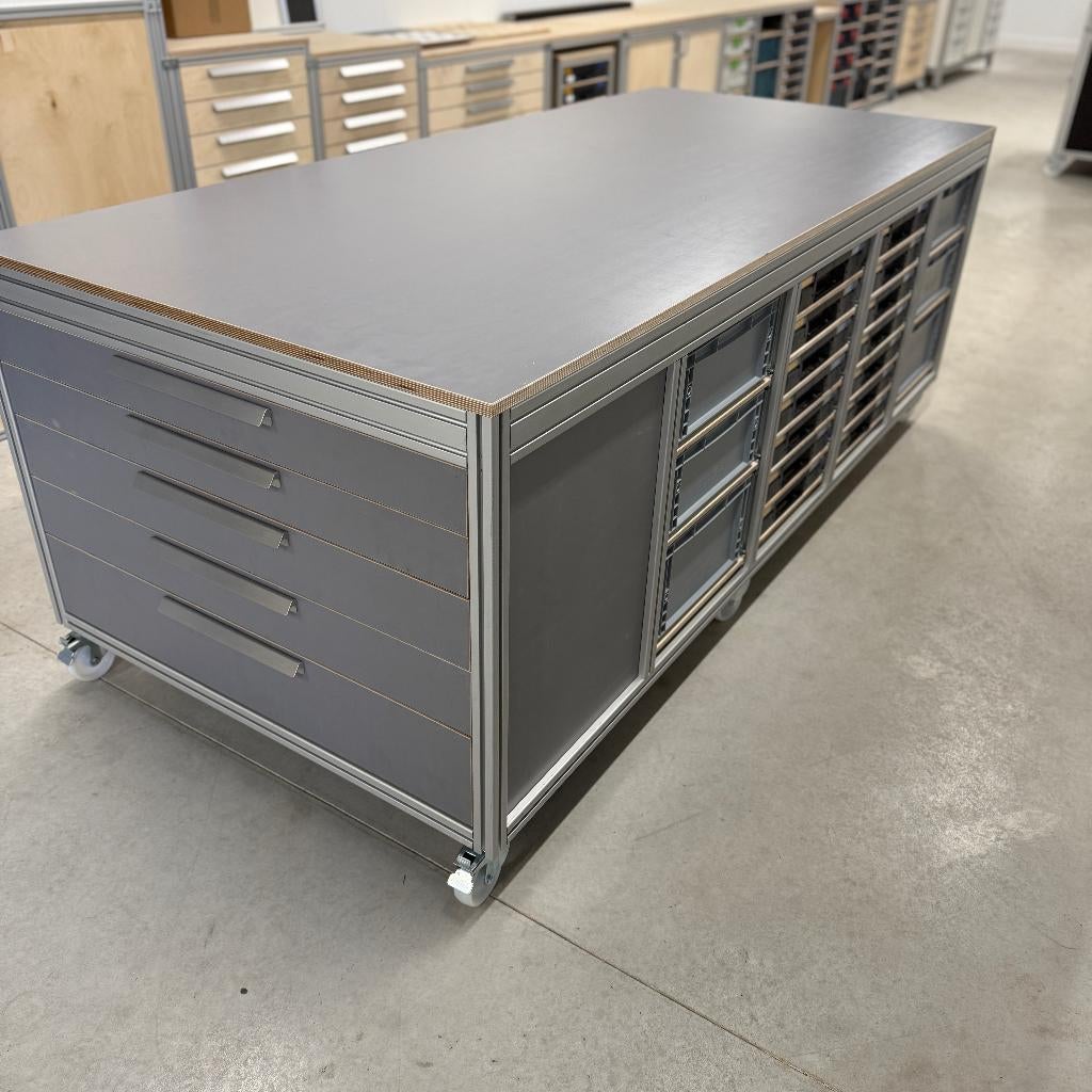Maatwerk werkplaatsinrichting werkbank garage werktafels, Doe-het-zelf en Verbouw, Werkbanken, Ophalen of Verzenden, Nieuw, 170 cm of meer