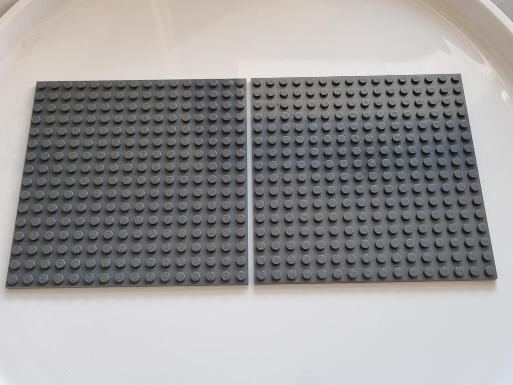 2 nieuwe lego platen 16x16 dark bluish grey / donker grijs, Kinderen en Baby's, Speelgoed | Duplo en Lego, Ophalen of Verzenden