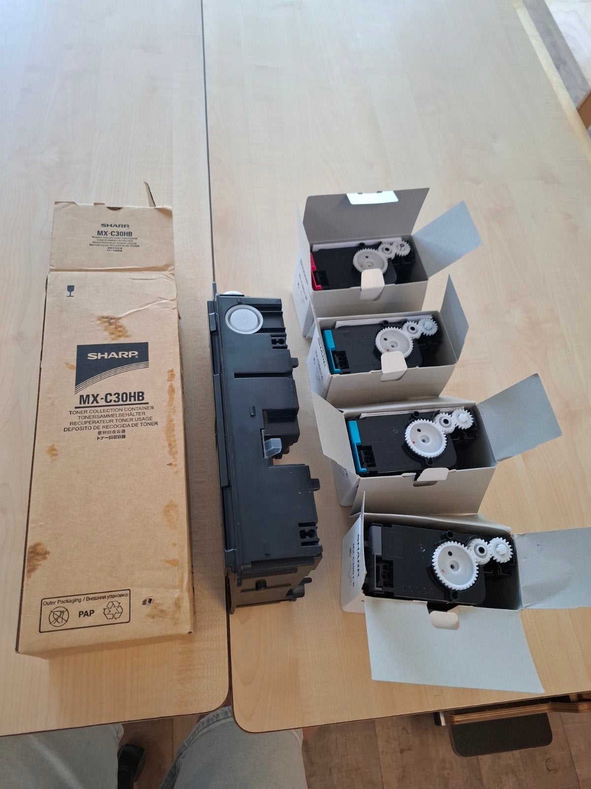 Sharp Toner container + 3 Tonercartridges (geel ontbreekt), Computers en Software, Printers, Ophalen of Verzenden, Nieuw, Sharp