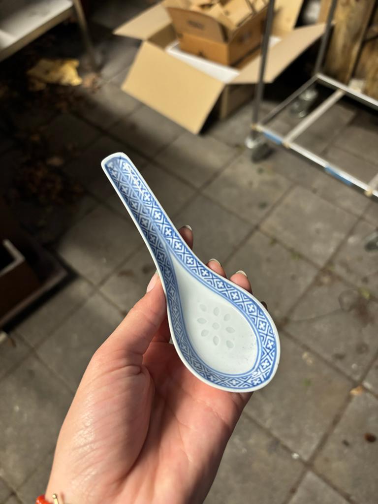 Authentieke Chinese soeplepel - 2 stuks beschikbaar, Ophalen, Gebruikt, Keramiek, Overige typen