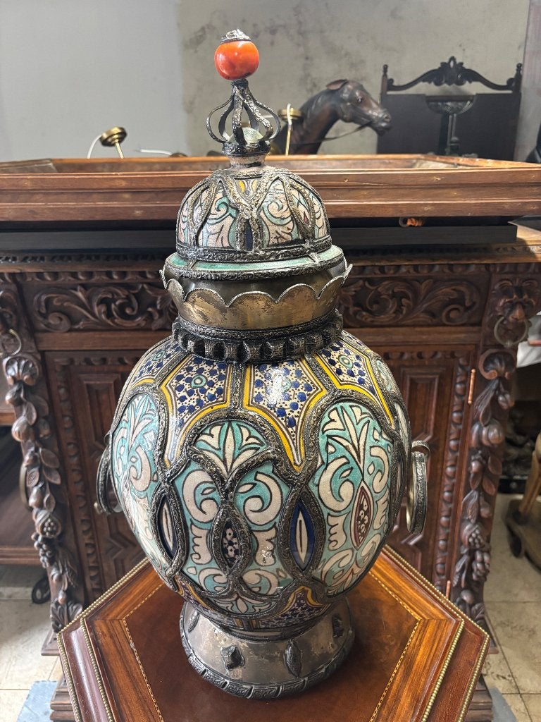 Antieke grote Marokkaanse vaas, Ophalen