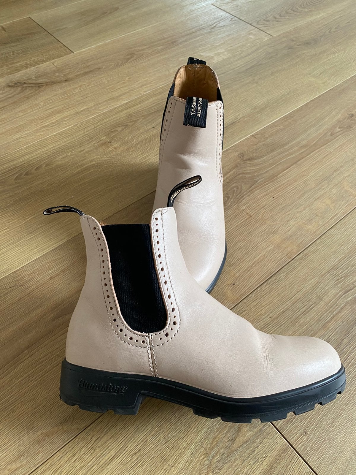 Blunstone High Top laars / schoen maat 5,5 (= 38,5 á 39), Overige kleuren, Lage of Enkellaarzen, Ophalen of Verzenden, Zo goed als nieuw