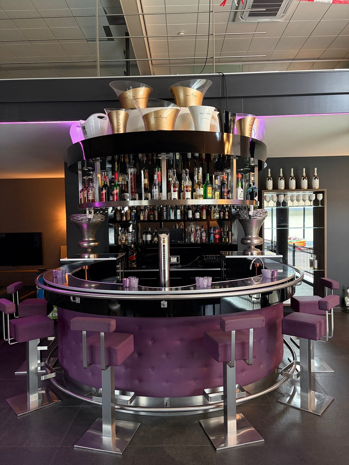 luxe professionele ronde bar – compleet uitgerust, Ophalen, Zo goed als nieuw