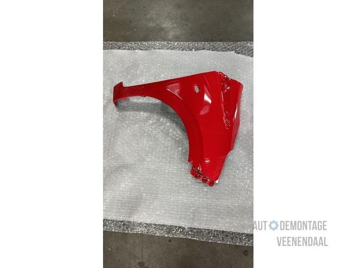 Scherm rechts-voor van een Peugeot 108 (KJH), -, -, Nieuw, Ophalen of Verzenden
