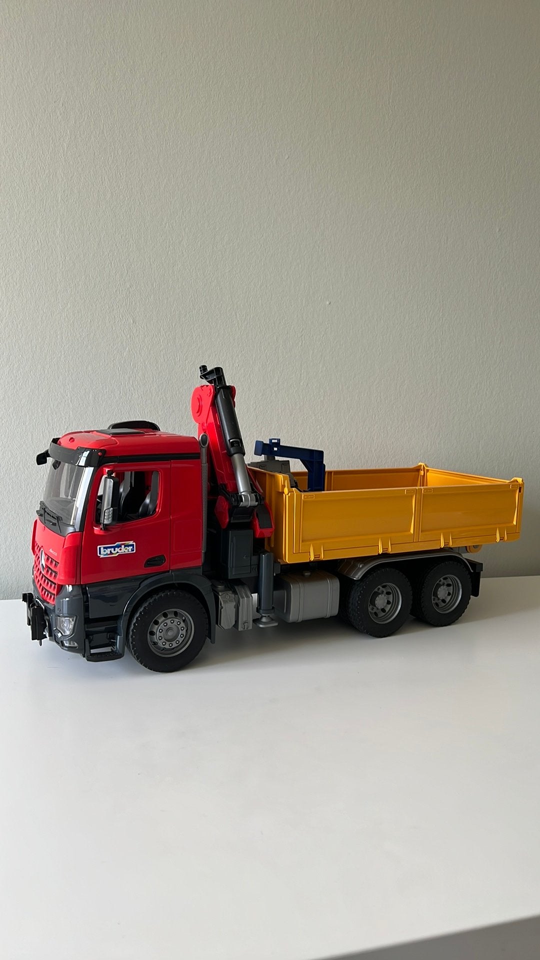 Mercedes bruder vrachtwagen, Hobby en Vrije tijd, Modelauto's | 1:50, Ophalen, Nieuw, Bus of Vrachtwagen