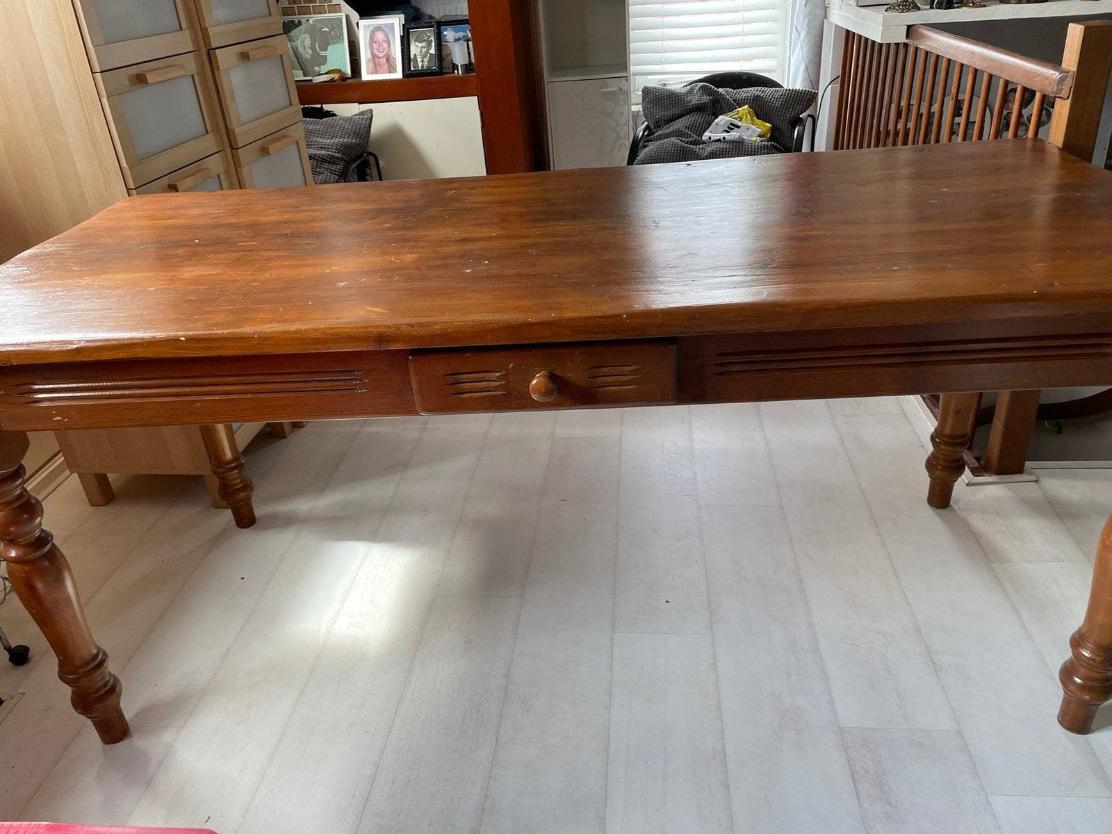 Antiek grenen tafel., Ophalen
