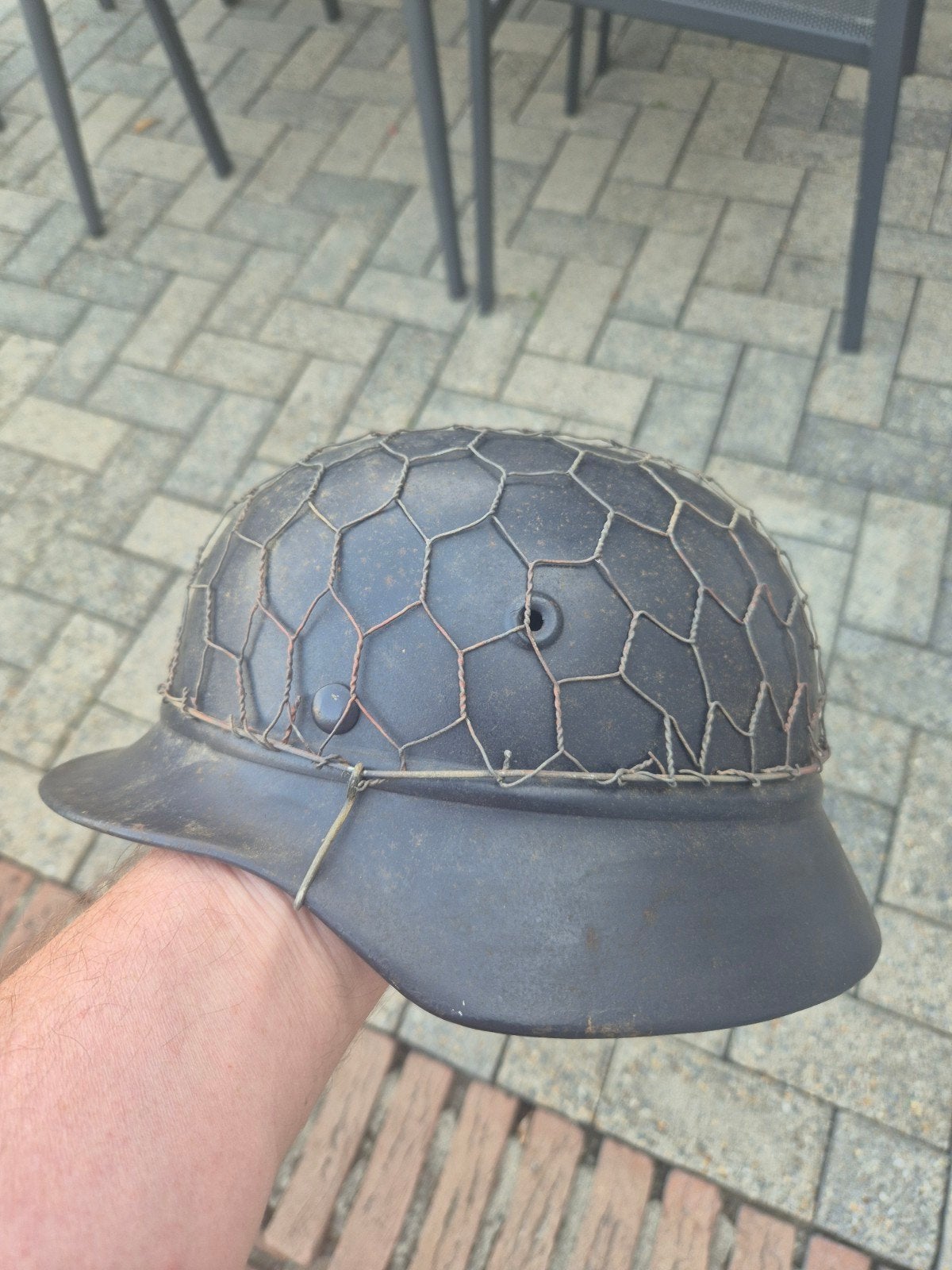M40 Luftschutz helm  Q64, Verzamelen, Ophalen of Verzenden, Landmacht, Duitsland, Helm of Baret
