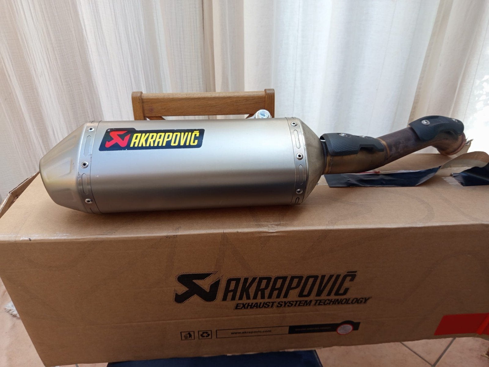 Akrapovič Slip-on Line Uitlaat KTM/Husqvarna, Ophalen of Verzenden, Gebruikt