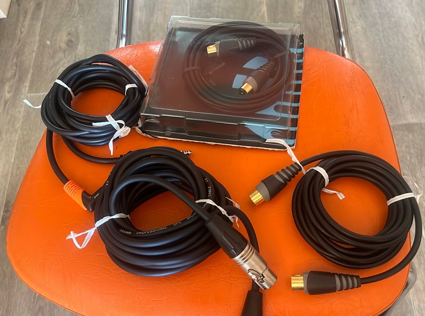 Set Audiokabels: Microfoonkabel, Gitaarkabel & 2x MIDI kabel, Ophalen of Verzenden, Zo goed als nieuw, Apparatuur