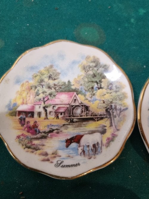 seizoens bordjes klein drie stuks bon china, Ophalen of Verzenden, 'T Olde Gre-j, Info@toldegrej.nl, Endepoelstraat 20f Didam