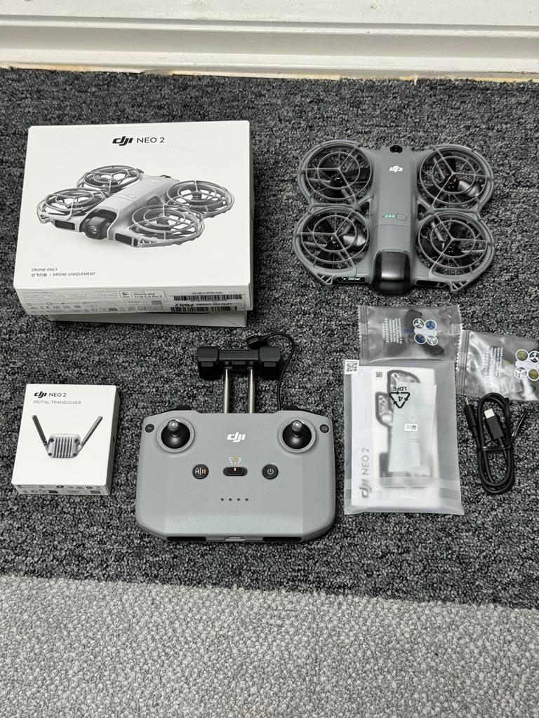 DJI NEO 2 Drone met afstandsbediening, Audio, Tv en Foto, Drones, Cameradrone, 15 tot 30 minuten, Zo goed als nieuw, 1 tot 5 kilometer