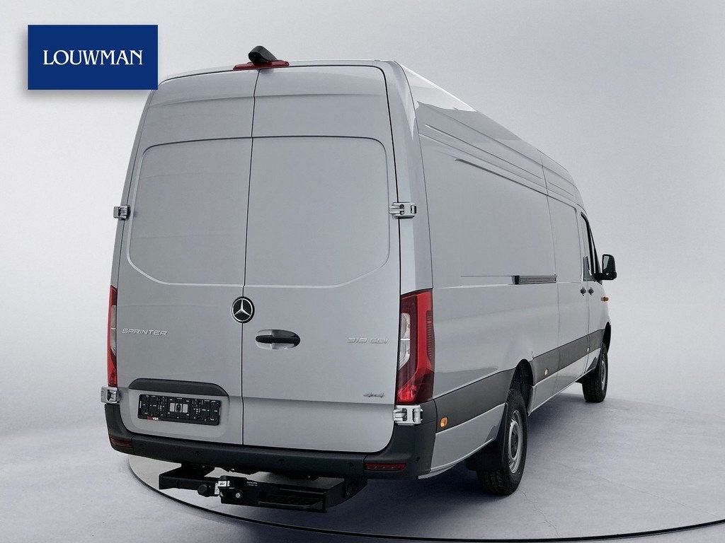 Mercedes-Benz Sprinter 319 1.9 CDI L4H2 Pro 4x4 Elektr schui, Auto's, Gebruikt, Zwart, Bedrijf, Diesel