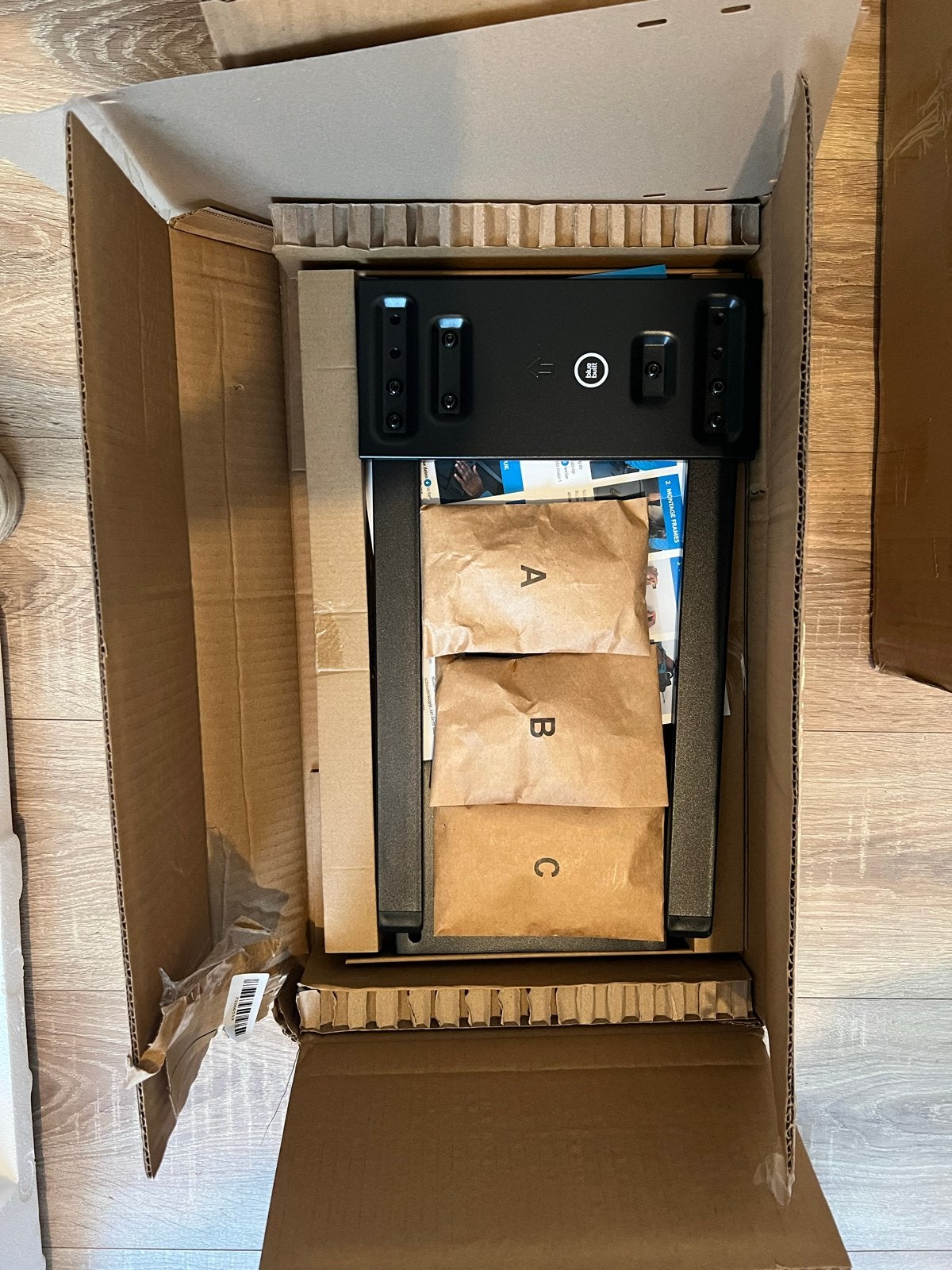BlueBuilt Draaibare Muurbeugel 48"-75" Zwart, Ophalen, Nieuw