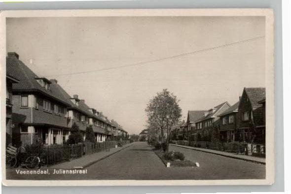 Veenendaal Julianastraat st 1941, Verzamelen, Ansichtkaarten | Nederland, Gelopen, Utrecht, 1920 tot 1940, Ophalen of Verzenden