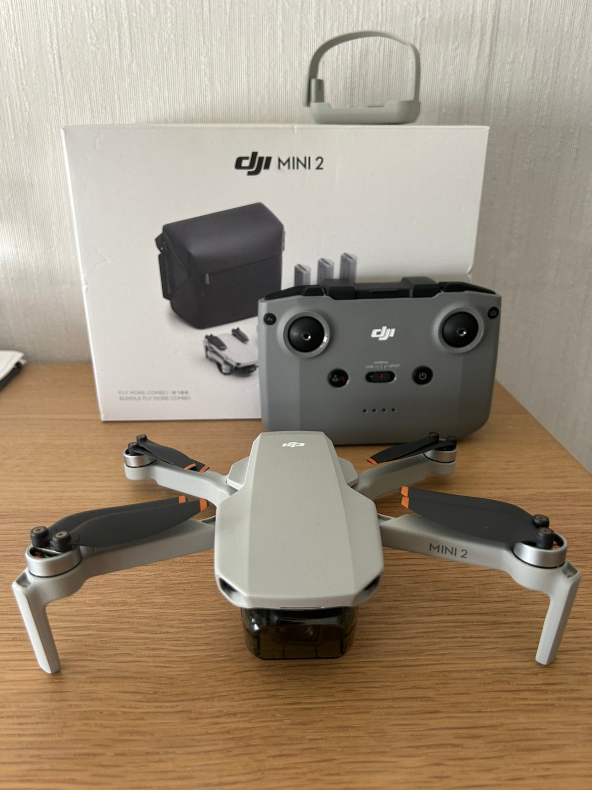 Dji mini 2 Fly More Combo +, Audio, Tv en Foto, Drones, Zo goed als nieuw, Ophalen of Verzenden
