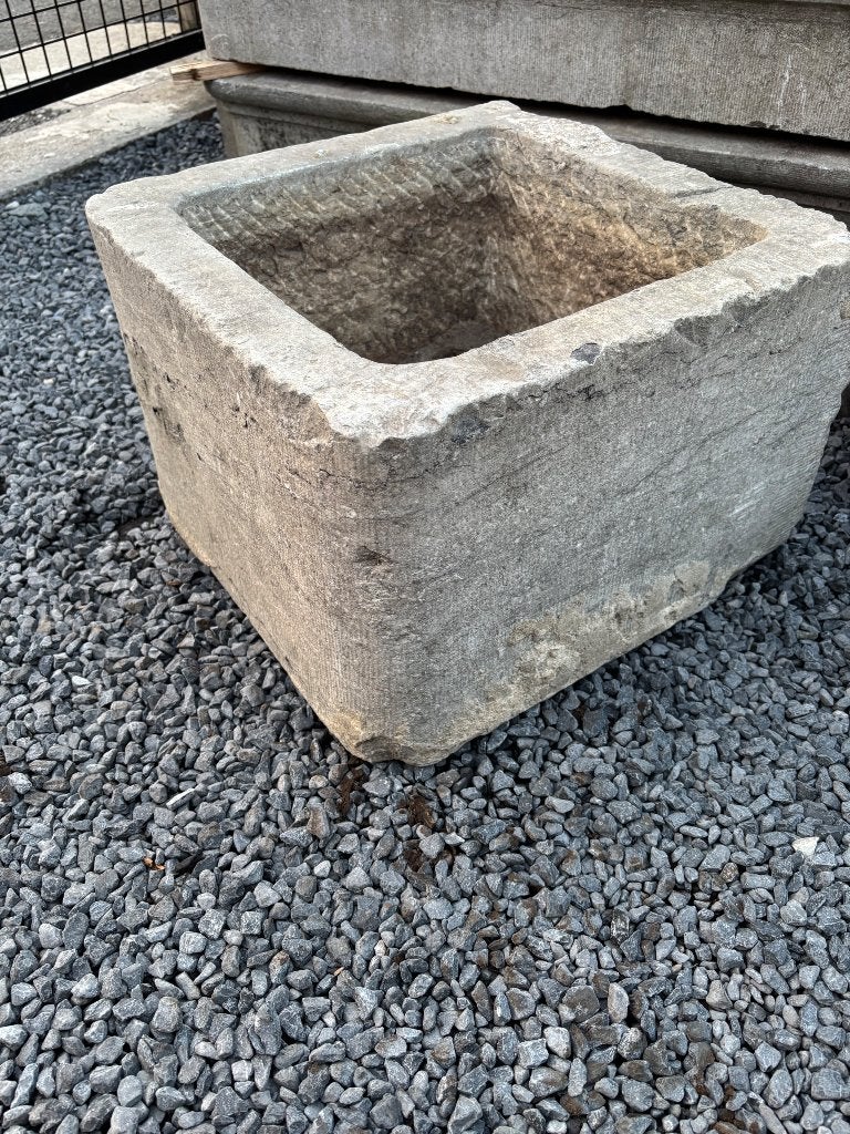Antieke arduinen trog/ pompbak Voor info BELLEN 0474220705, Ophalen
