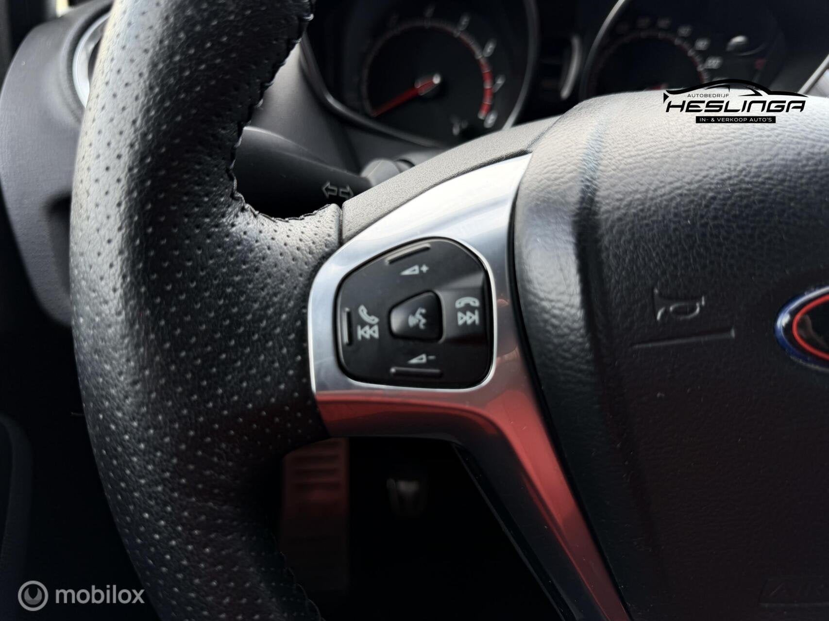Foto 11 van Ford fiesta st-2 /Stoelverwarming / Cruise / 182PK