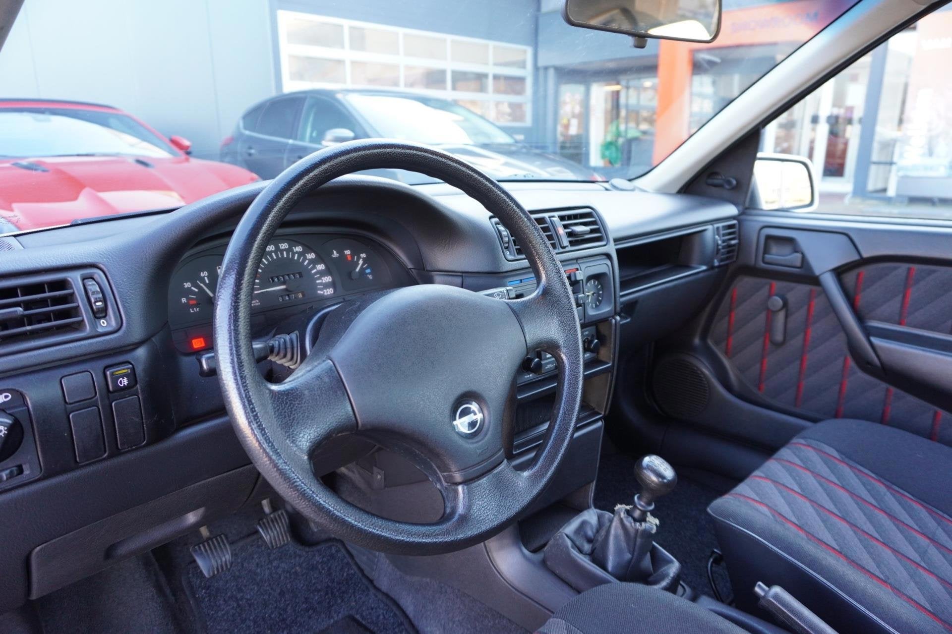 Opel Vectra 1.8i GL Frisco | Youngtimer | 5deurs | 143.000km, foto 12