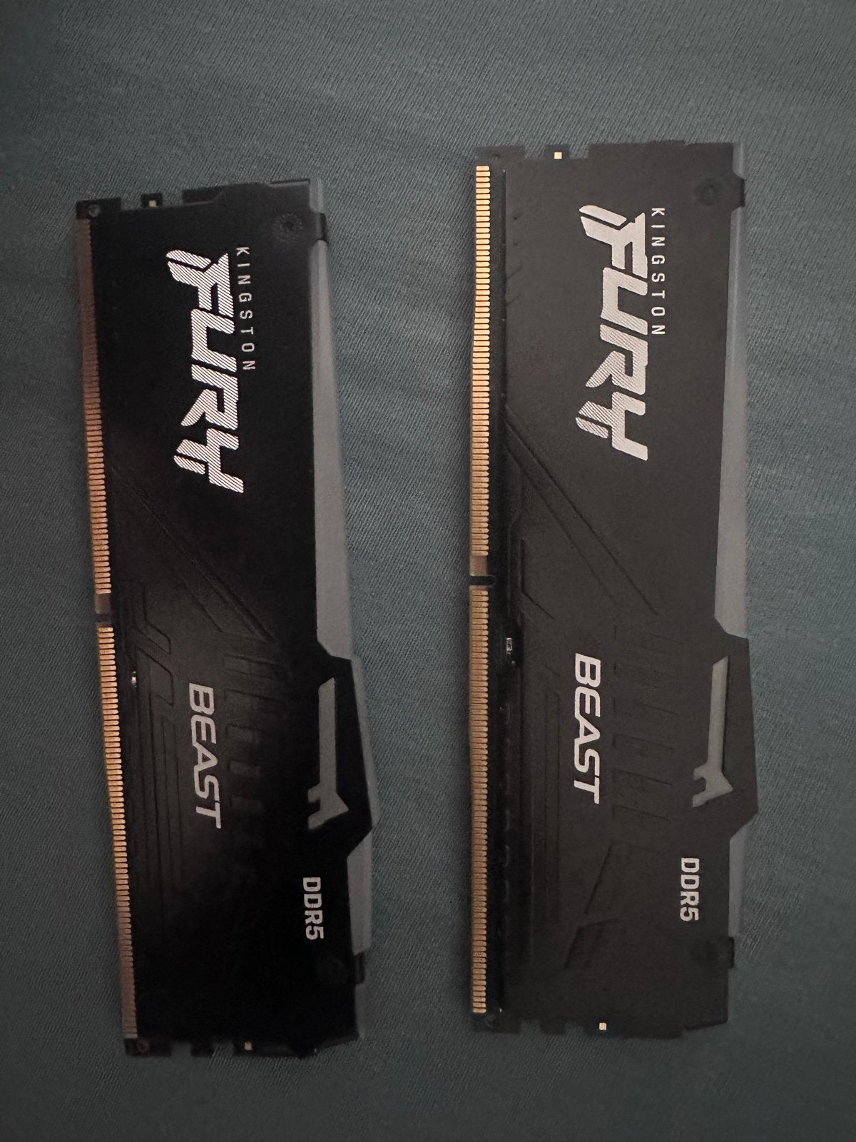 Kingston Fury Beast DDR5 RAM RGB - 64GB 5600MHz, Ophalen of Verzenden, Zo goed als nieuw, Desktop, DDR5
