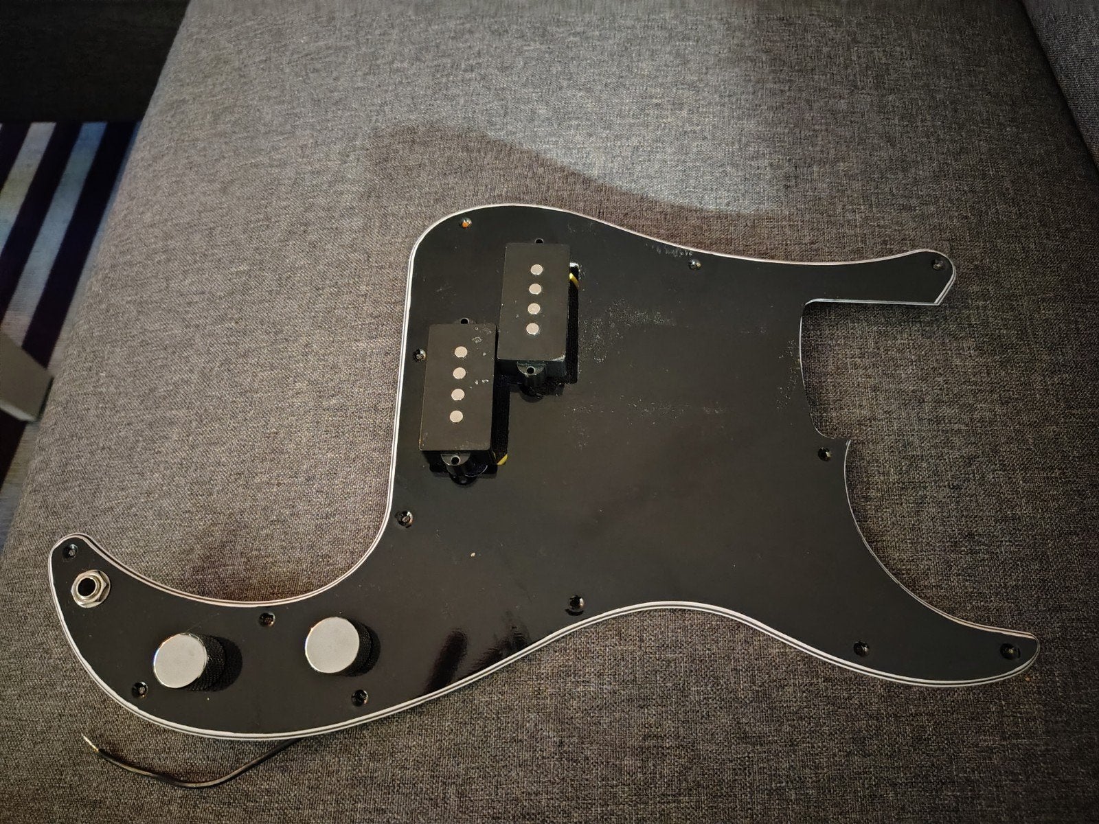 Loaded pickguard Squier Precision