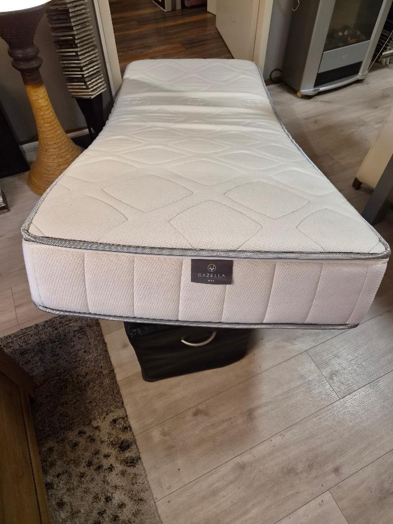 nieuwe matras Gazella van Swiss Sense., Ophalen, Eenpersoons, Nieuw, 190 cm of minder