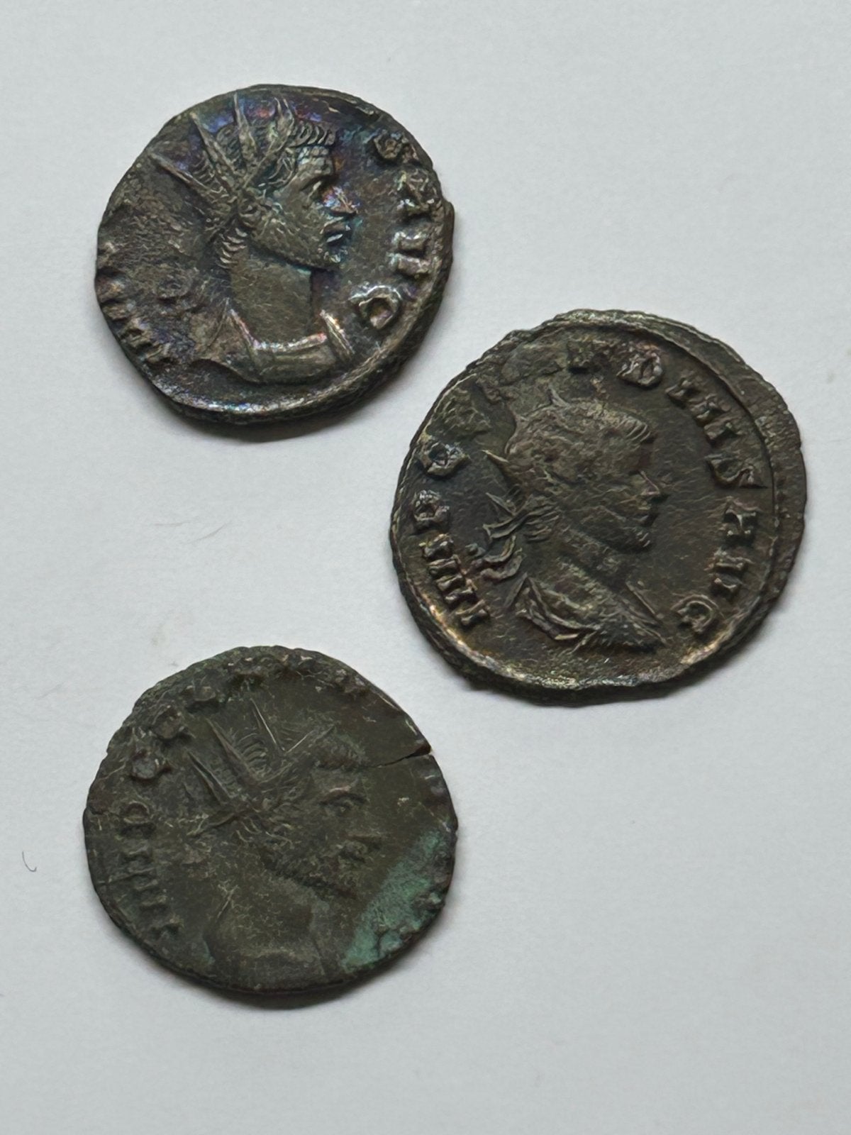 Bodemvondst 3 Antoninianii Claudius Gothicus: 2 Zilver, 1 Br, Ophalen of Verzenden, Overige landen, Setje, Zilver
