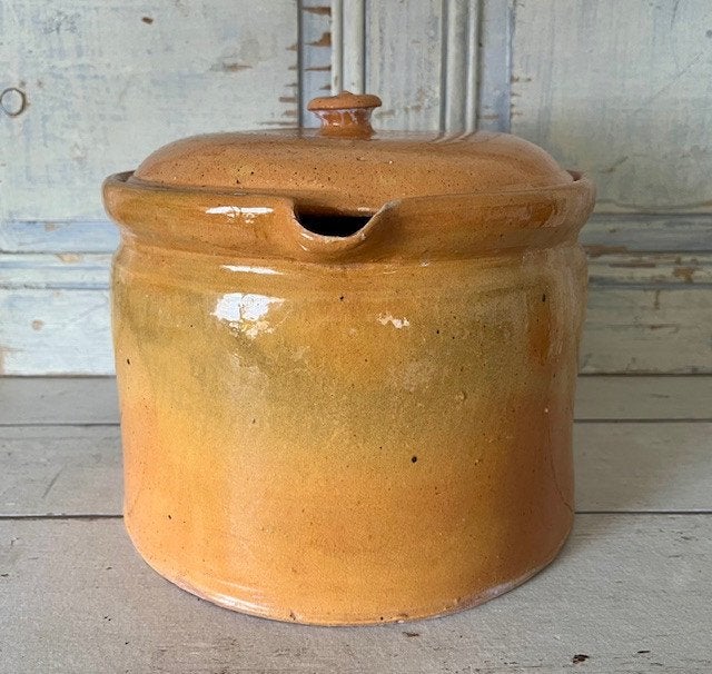 Antieke Provençaalse pot met deksel oor en schenktuit, Antiek en Kunst, Ophalen of Verzenden