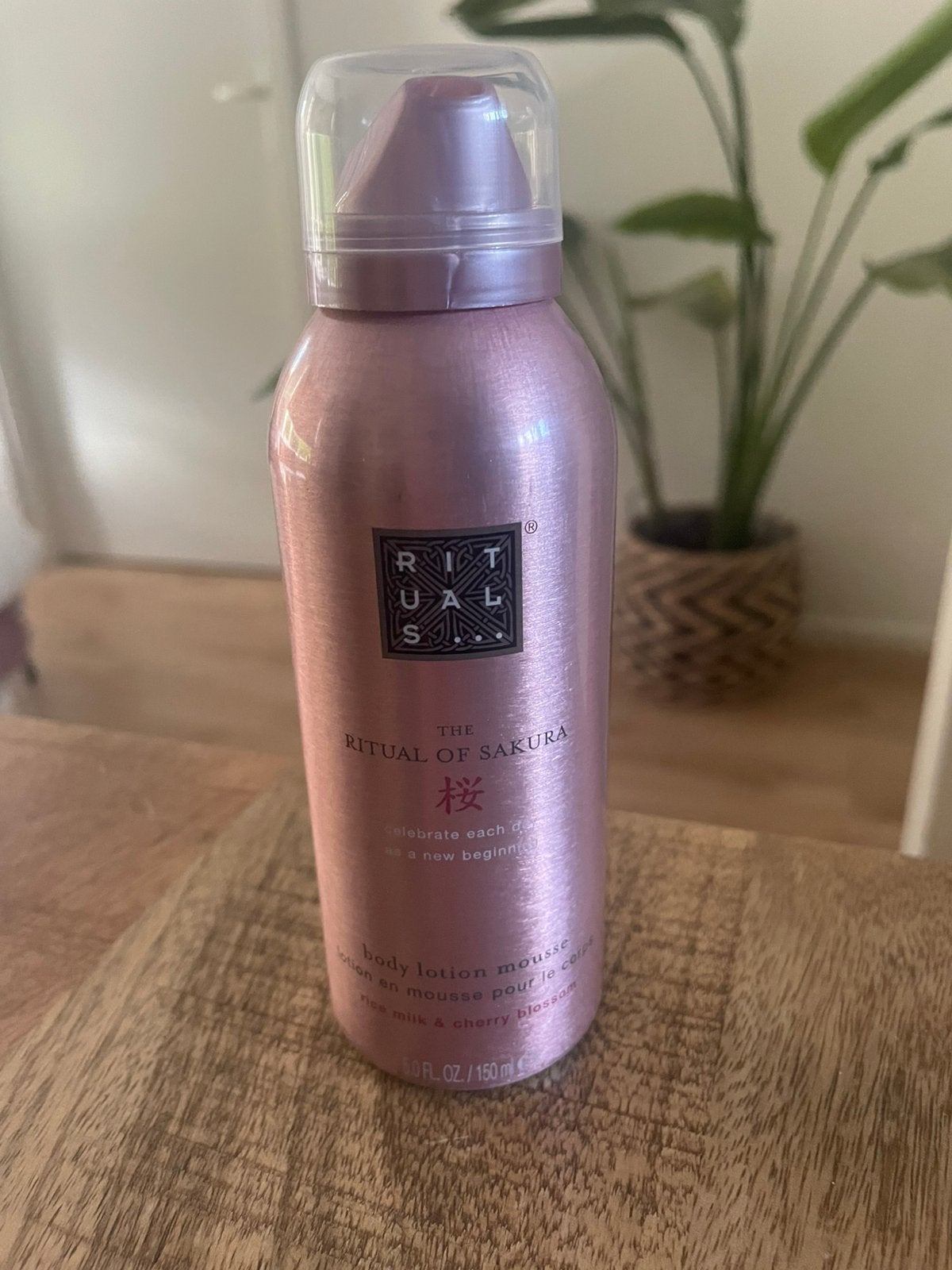 Rituals Sakura body lotion mousse 150ML nieuw, Verzenden, Zo goed als nieuw, Bodylotion, Crème of Olie