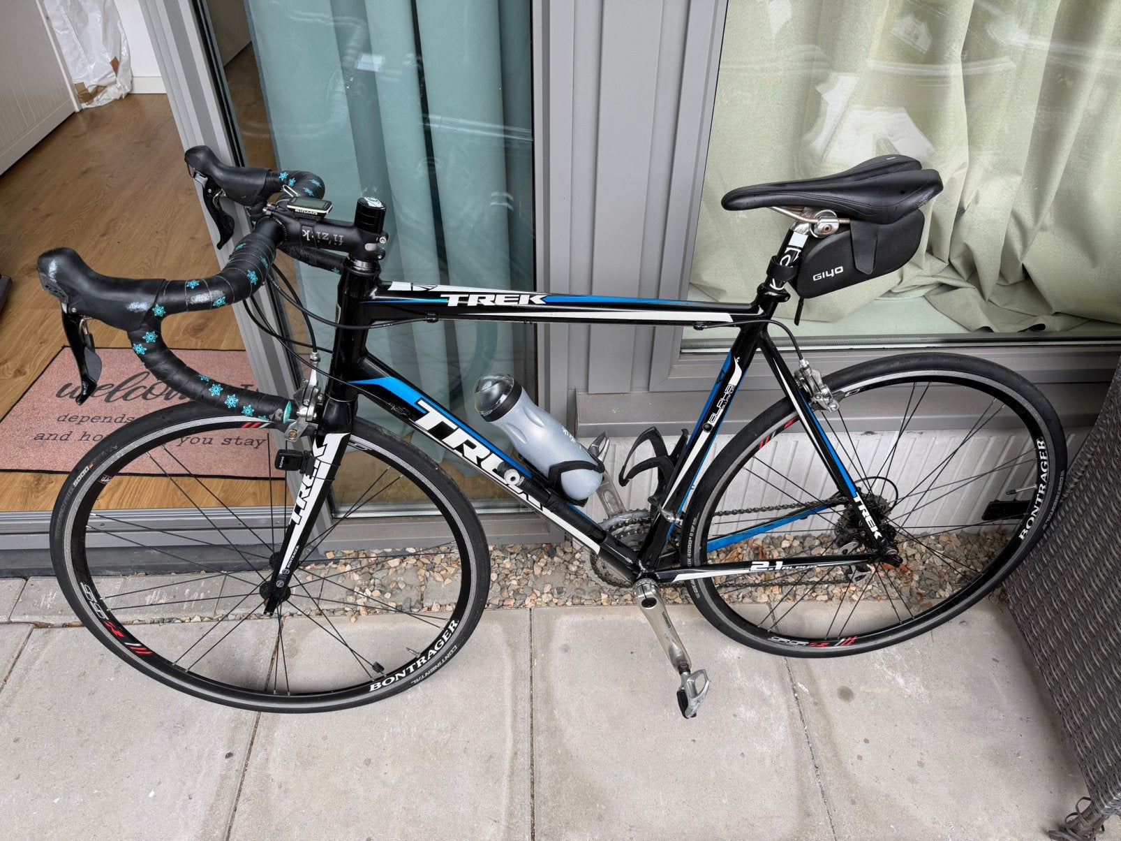 Trek 2.1 Road Bike – Shimano 105 – Size 56 cm – Carbon Fork, Fietsen en Brommers, Fietsen | Racefietsen, Gebruikt, Aluminium, Meer dan 20 versnellingen