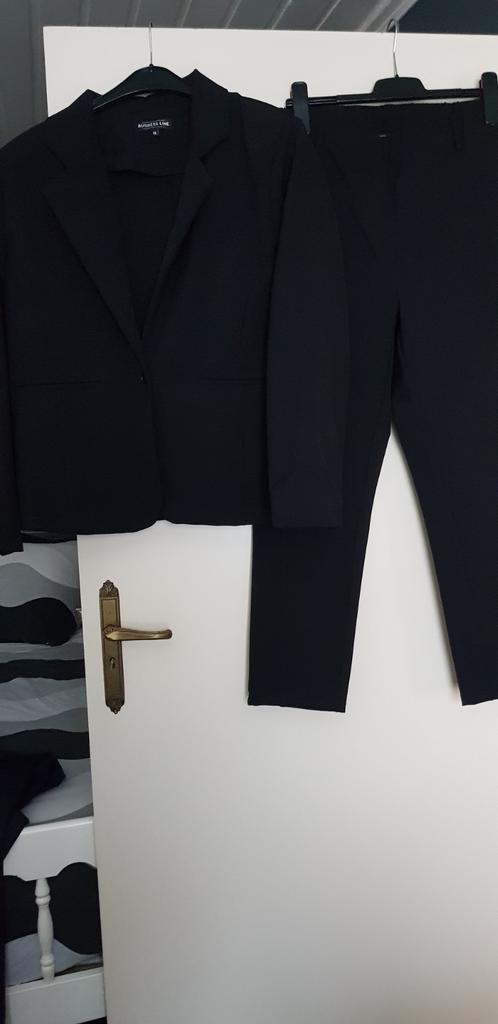 Nieuw zwart  broekpak ., Kleding | Dames, Zwart, Maat 46/48 (XL) of groter, Nieuw, Ophalen of Verzenden