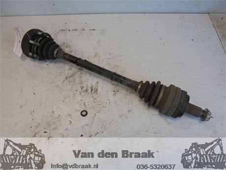 BMW 1 serie E81 118D 2007-2012 Aandrijfas links, Gebruikt, -, Herkomst onderdeel bekend, -