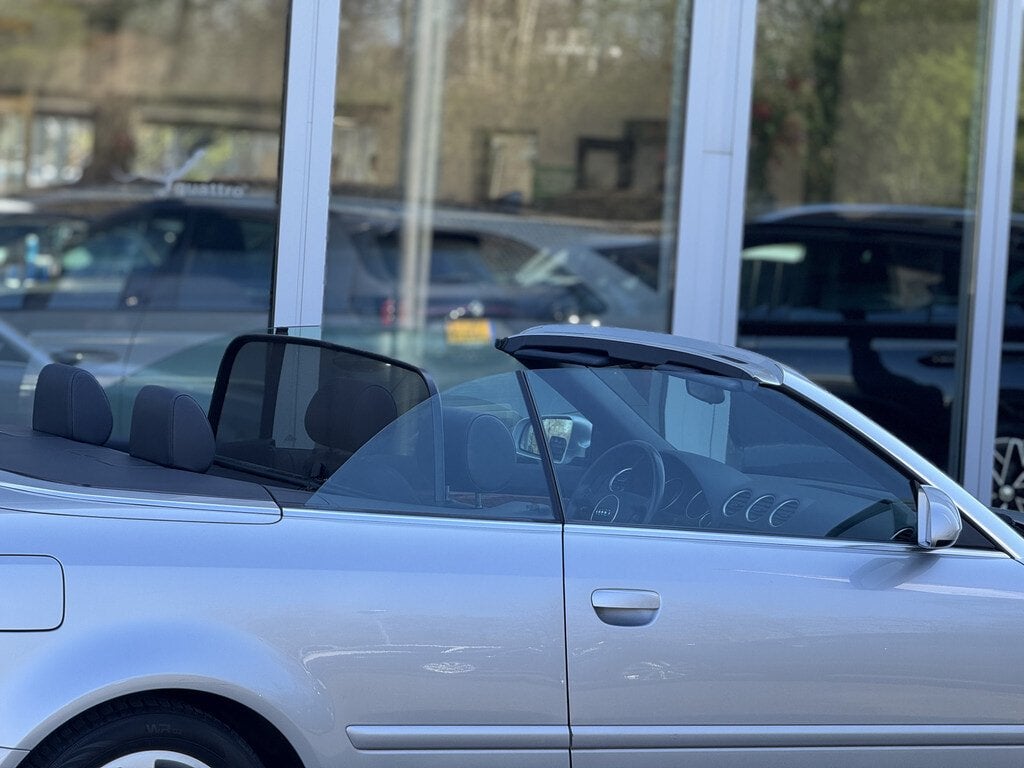Foto 14 van Audi A4 Cabriolet 3.0 V6 | BTW auto | Youngtimer | Bose | Le