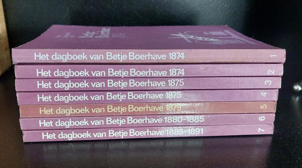 Het dagboek van Betje Boerhave deel 1 t/m 7, Boeken, Ophalen of Verzenden, Gelezen