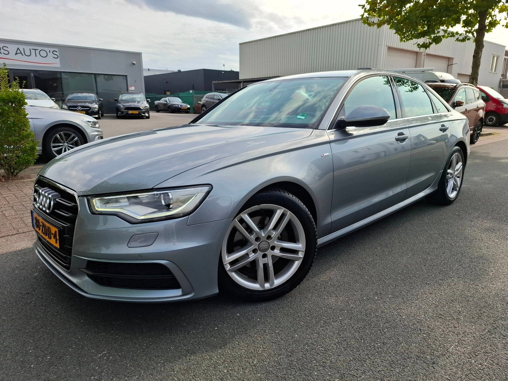 Audi A6 Limousine 2.0 TFSI S-Line AUTOMAAT/CLIMA/CRUISE/NAVI, Euro 5, Gebruikt, Zwart, 4 cilinders