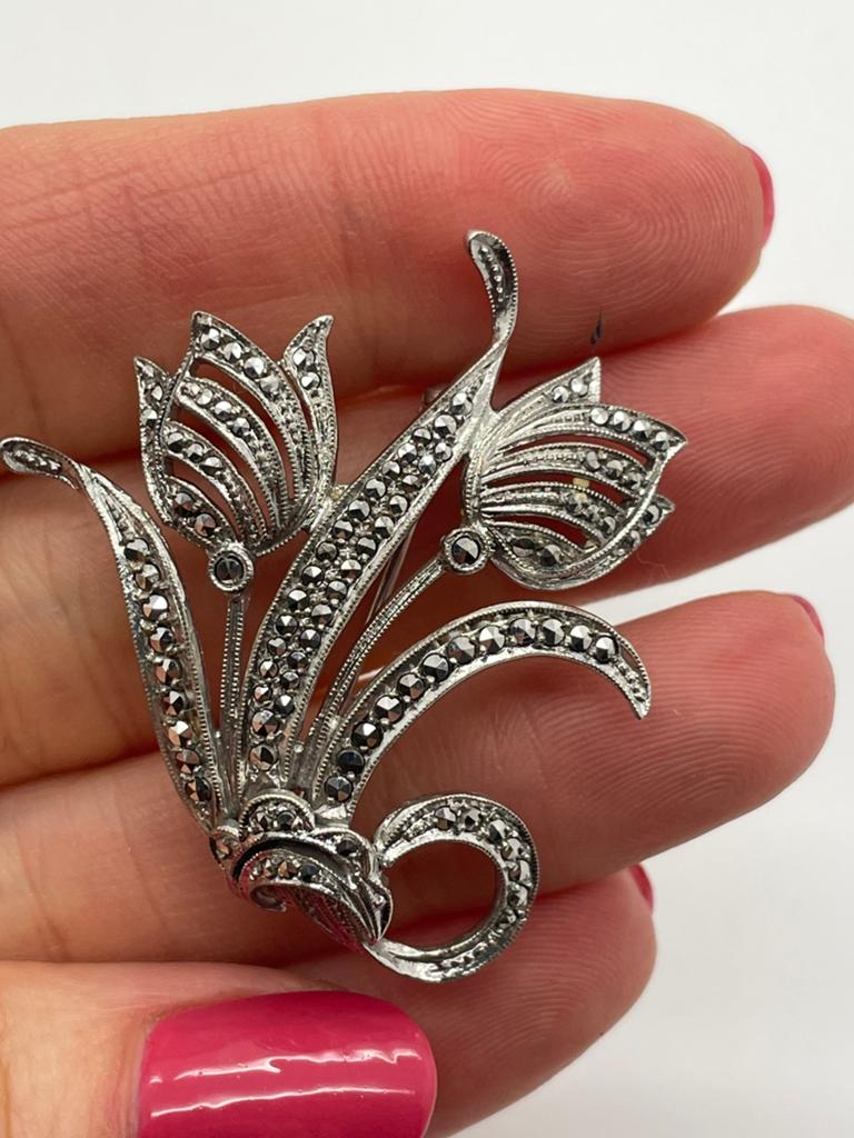D967 Prachtige zilveren broche markasiet, Ophalen of Verzenden, Zilver, Broche, Met edelsteen