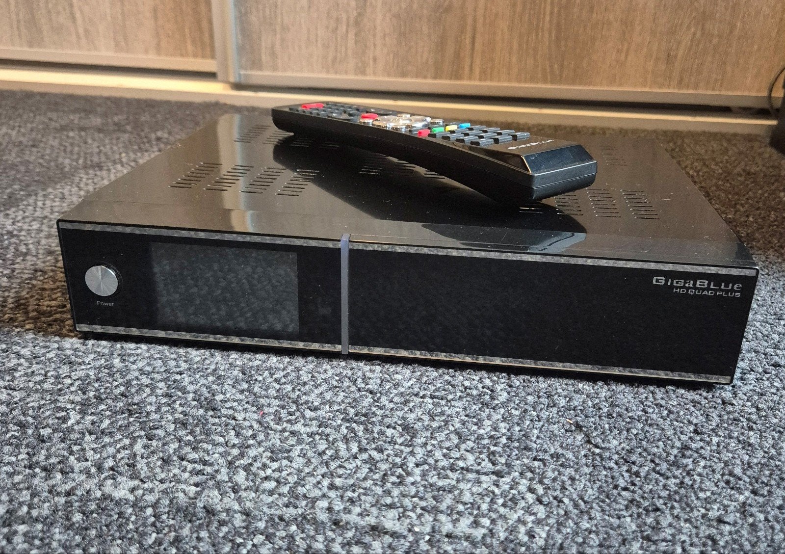 GigaBlue HD Quad Plus ontvanger met afstandsbediening, Ophalen, Gebruikt