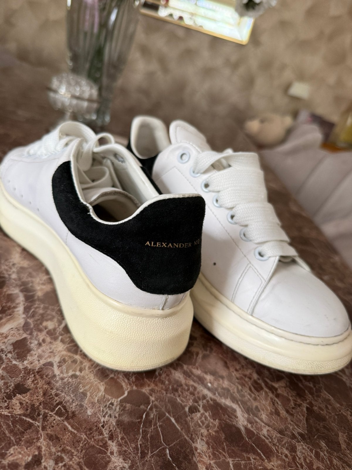 Alexander Mcqueen sneakers schoenen maat 43, Wit, Ophalen of Verzenden, Sneakers of Gympen, Zo goed als nieuw