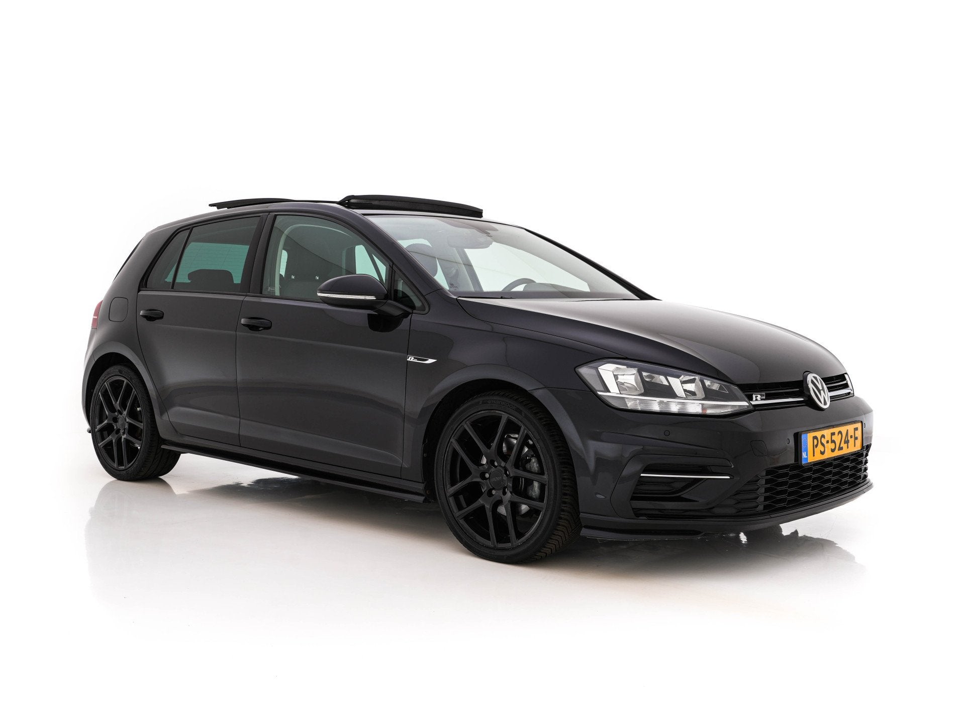 Volkswagen Golf 1.6 TDI R-Line Highline Business Aut. *PANO, Stof, Gebruikt, 4 cilinders, 116 pk