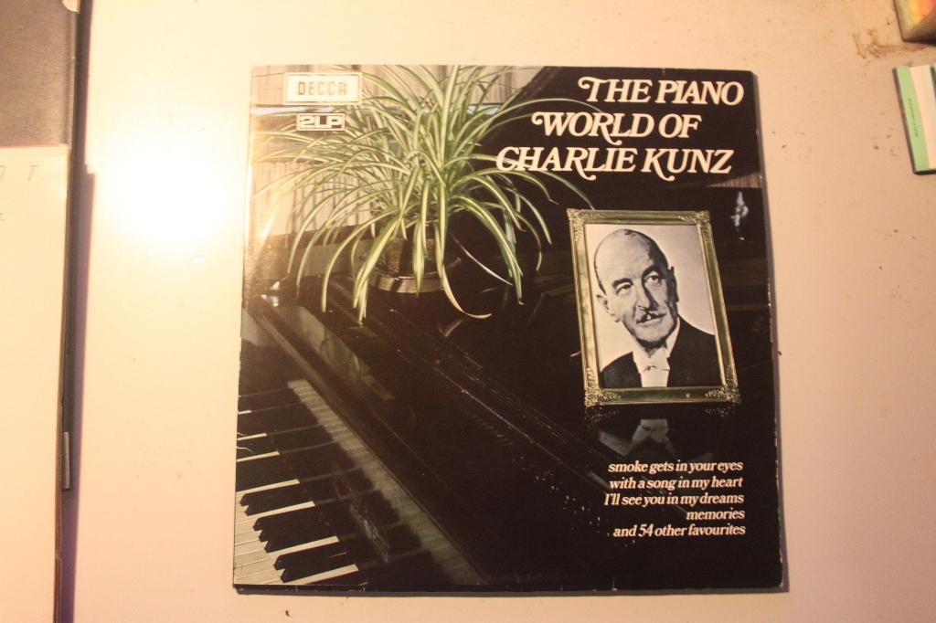 501p - lp - charlie kunz -the piano world of - 2 lps, Ophalen of Verzenden, Gebruikt, 12 inch