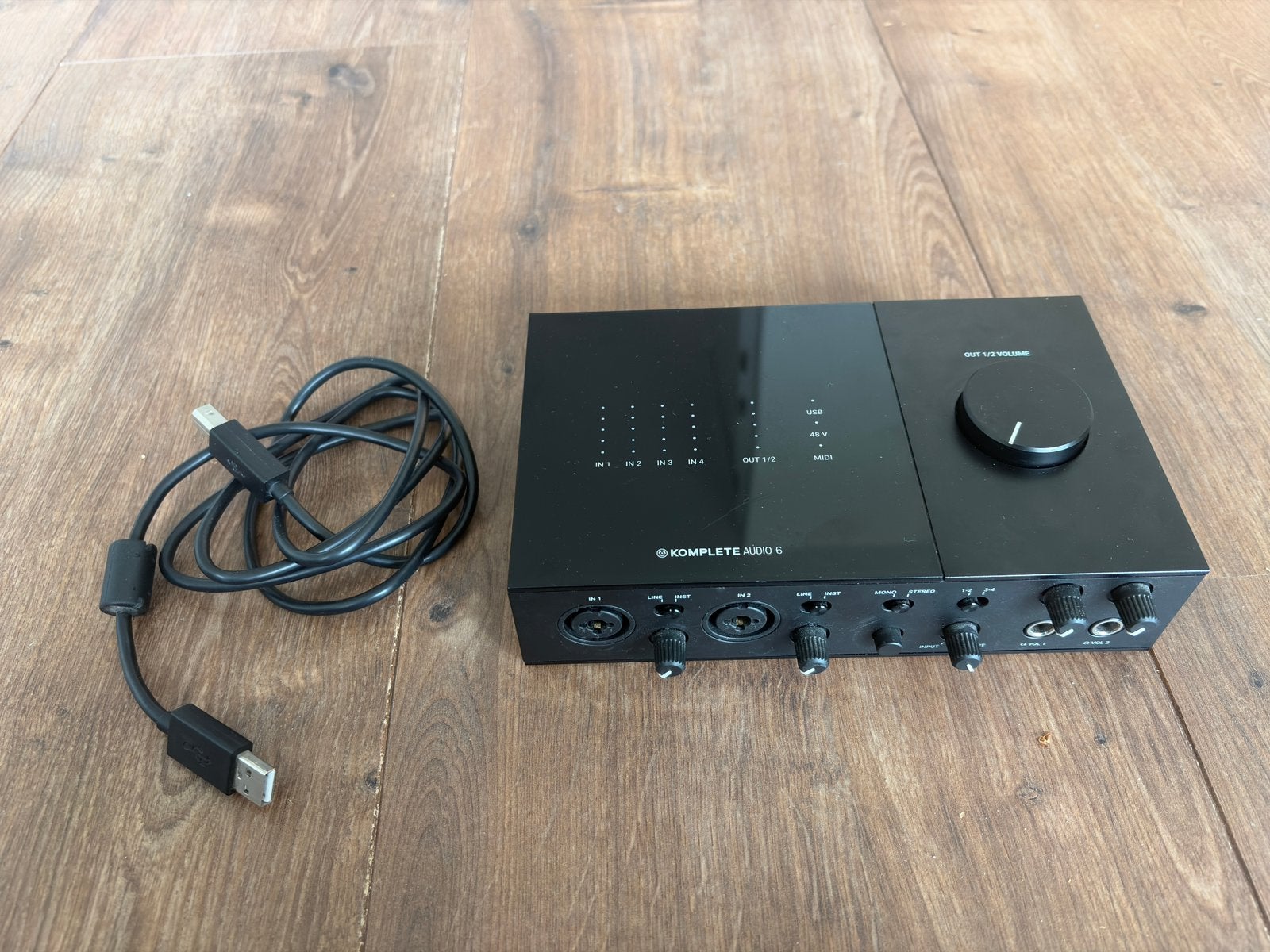 Native Instruments Komplete Audio 6, Computers en Software, Geluidskaarten, Zo goed als nieuw, Ophalen