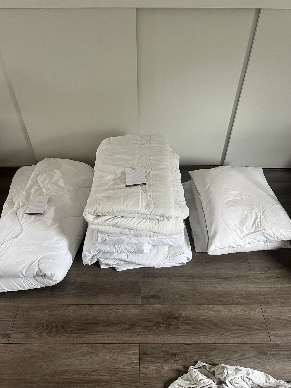 Witte dekbedden en kussens, Huis en Inrichting, Ophalen, Gebruikt, Wit, Overige materialen