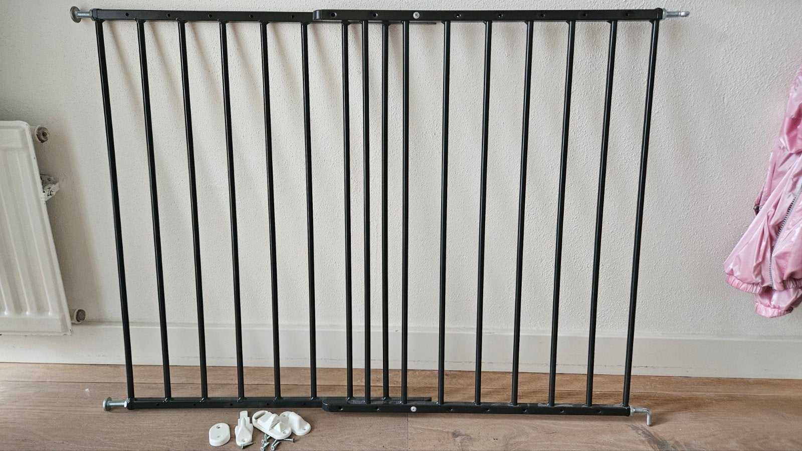 Zwart metalen traphekje, Kinderen en Baby's, Traphekjes, Ophalen, Gebruikt, 100 tot 115 cm, Klemhekje