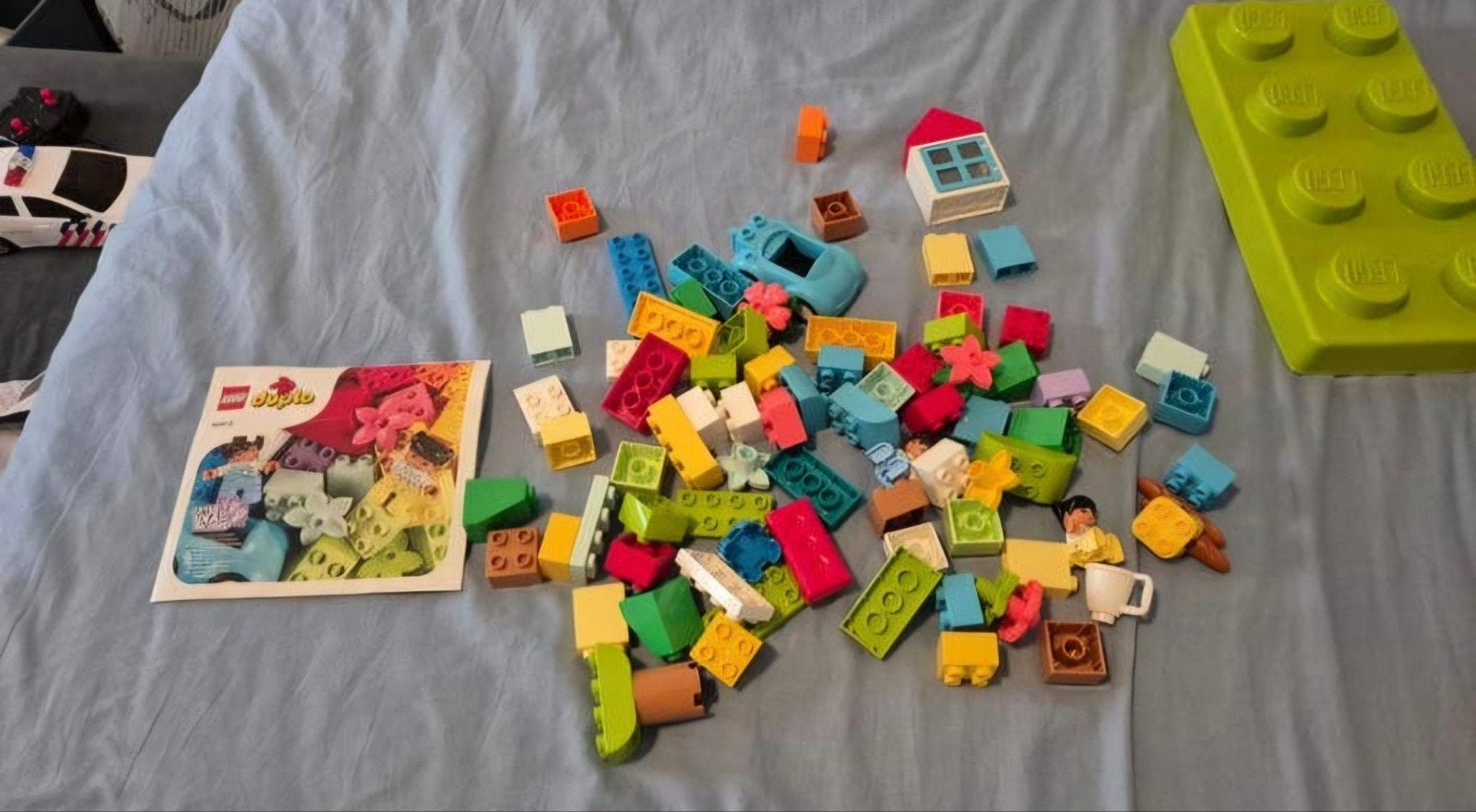 LEGO Duplo met opbergdoos en Peppa Pig set kampeerplek., Kinderen en Baby's, Speelgoed | Duplo en Lego, Gebruikt, Overige thema's