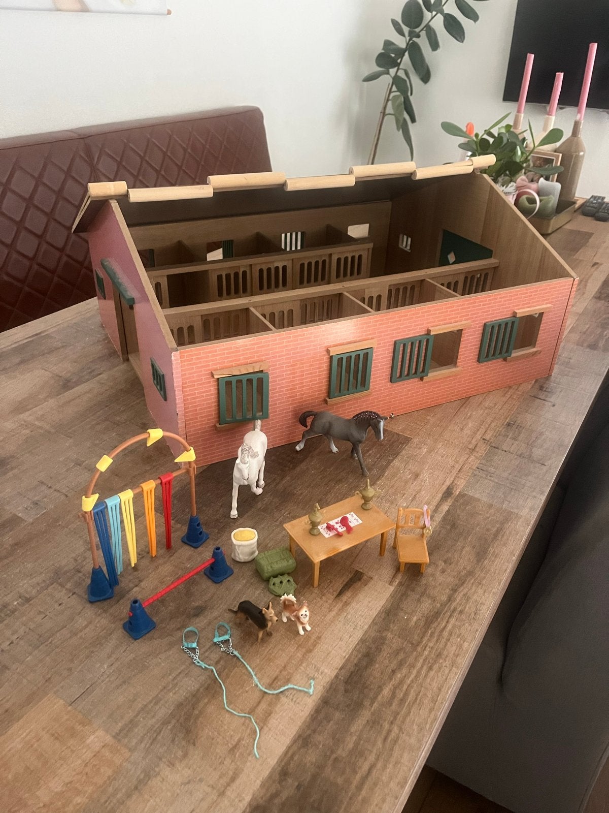 Schleich Paardenstal met paard en accessoires, Ophalen, Gebruikt, Jongen of Meisje